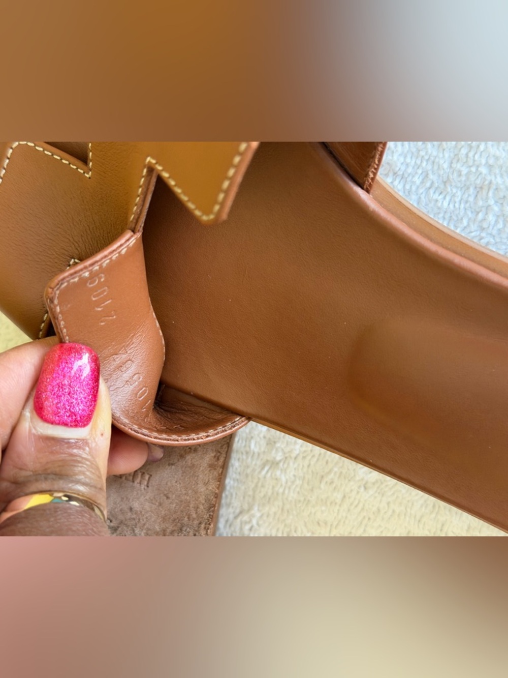 Hermes Iconic Oran Brown Slide Sandals - Picture 3 of 6